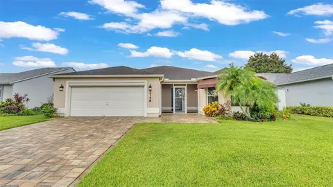 5748 Sandpipers Dr, Lakeland, FL 33809