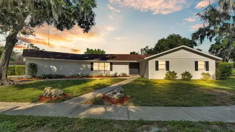 510 Queens Loop N, Lakeland, FL 33803