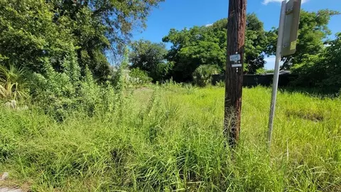 357 Avenue Y NE, Winter Haven, FL 33881