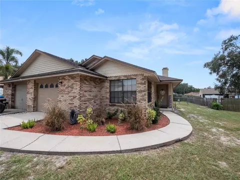 729 Highland Gardens Ln, Lakeland, FL 33813