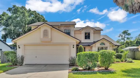 1703 Horseshoe Dr, Plant City, FL 33566