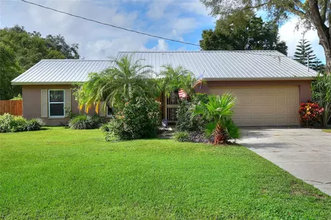 1611 Greenwood Rd, Lakeland, FL 33805