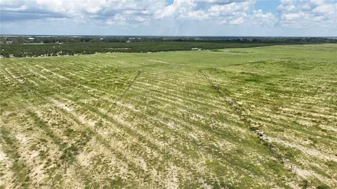 Kenilworth Boulevard, Sebring, FL 33870