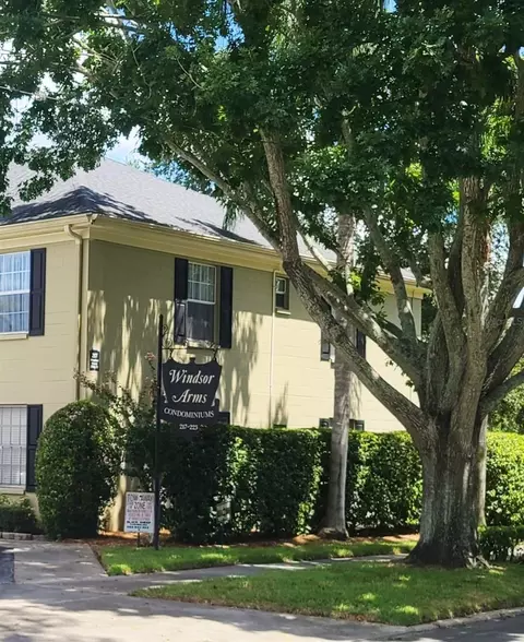 217 Windsor St #2B, Lakeland, FL 33803
