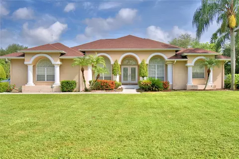 2004 Clubhouse Rd, Lakeland, FL 33813