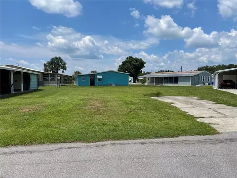 5063 Fox Cliff Dr, Lakeland, FL 33810