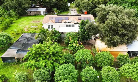 23715 Linda Lee Way, Fort Myers, FL 33913