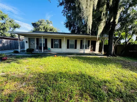 699 Avenue G SE, Winter Haven, FL 33880