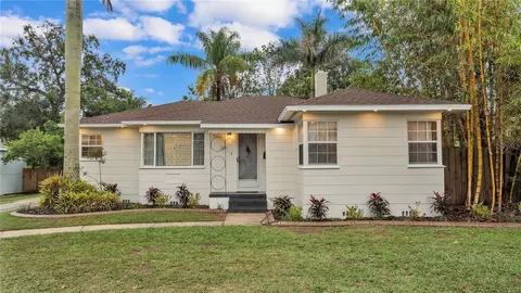 809 Edgewood Dr, Lakeland, FL 33803