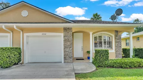 1032 Towering Oaks Ct, Lakeland, FL 33813
