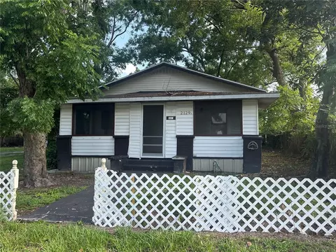 2129 Elizabeth St, Lakeland, FL 33815