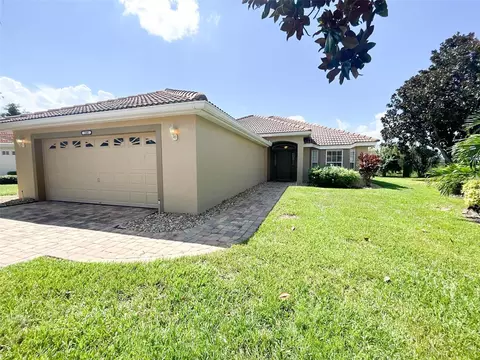 340 Niblick Cir, Winter Haven, FL 33881