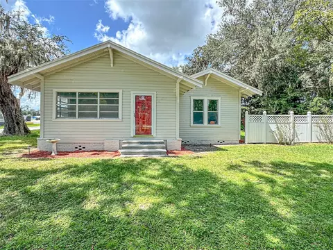 128 S Lanier Ave, Fort Meade, FL 33841