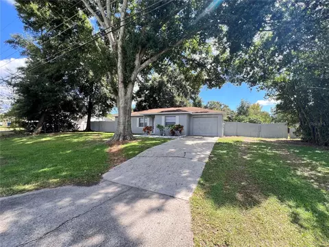 144 Honey Bee Ln, Polk City, FL 33868