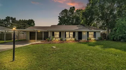683 Wakulla Dr, Winter Haven, FL 33884