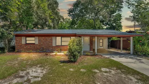 220 26th St SW, Winter Haven, FL 33880