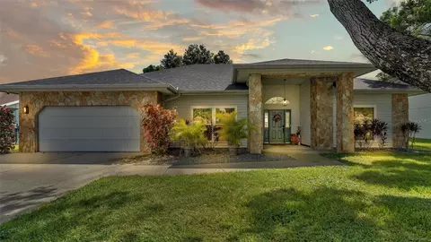 2248 Palmview Cir W, Auburndale, FL 33823
