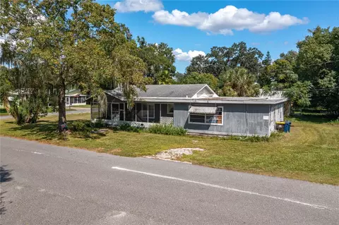 217 Clinton St, Auburndale, FL 33823