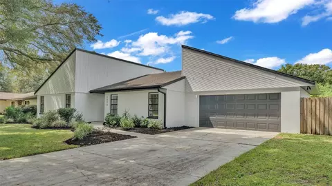3628 Royal Crest Dr, Lakeland, FL 33812