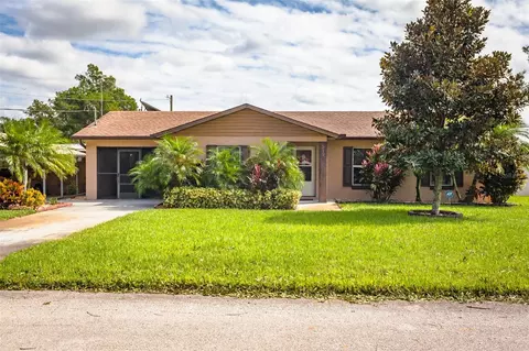 519 Rosewood Ln, Polk City, FL 33868