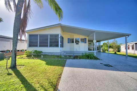 1742 Fox Hill Dr, Lakeland, FL 33810