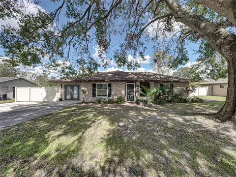 2339 Ridgeview Dr, Lakeland, FL 33810