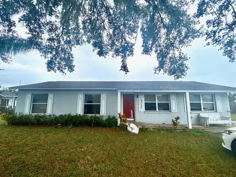 4752 Wales St, Lake Wales, FL 33859