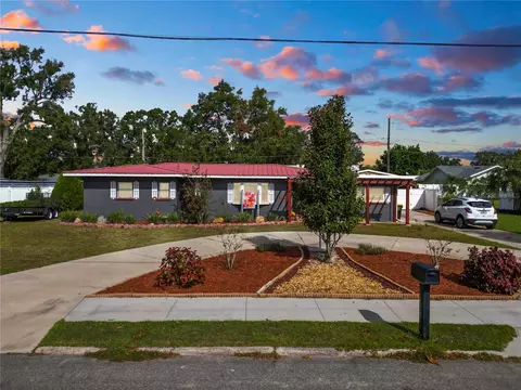 135 Kinstle Ave, Auburndale, FL 33823