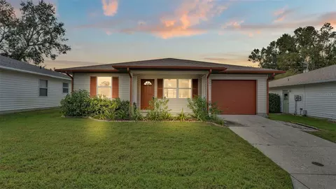 4801 Squire Hollow Dr, Lakeland, FL 33811