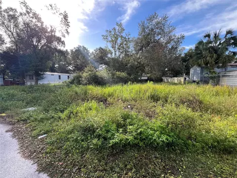 325 Donald Ln, Winter Haven, FL 33880