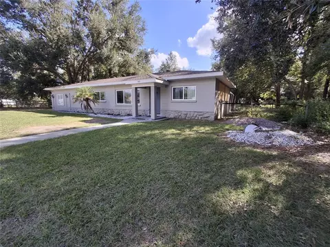 505 3rd St SW, Fort Meade, FL 33841