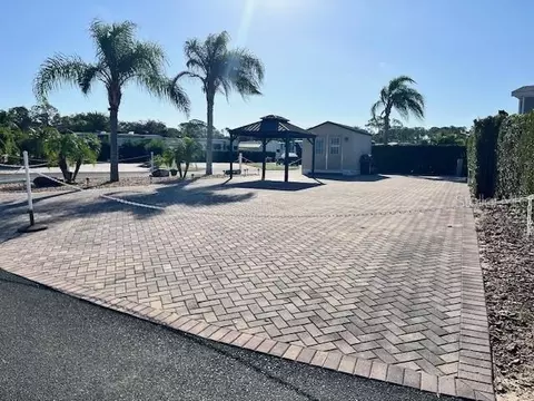 16731 Sunshine Ave #120, Clermont, FL 34714