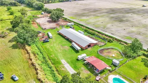 5902 Thonotosassa Rd, Plant City, FL 33565