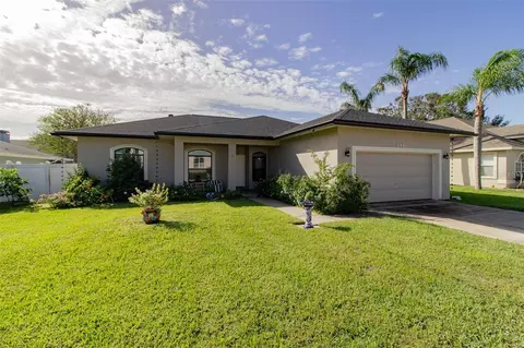 346 Sterling Dr, Winter Haven, FL 33884