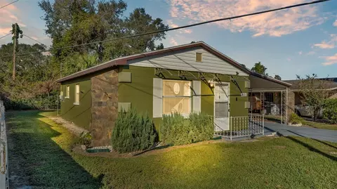 2 Lychee Dr, Winter Haven, FL 33881