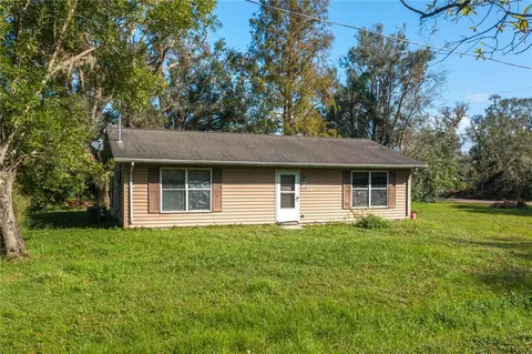 210 Campbell Dr, Bowling Green, FL 33834