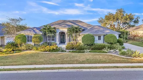 650 Crescent Hills Dr, Lakeland, FL 33813