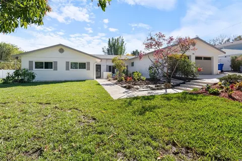 1323 Valley Hl E, Lakeland, FL 33813