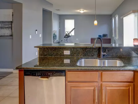 Kitchen - 1918 Wind Meadows Dr, Bartow, FL 33830 photo 2 of 3