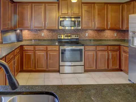 Kitchen - 1918 Wind Meadows Dr, Bartow, FL 33830 photo 3 of 3