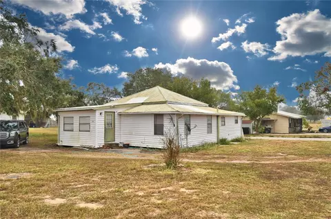 355 Swingle St, Frostproof, FL 33843