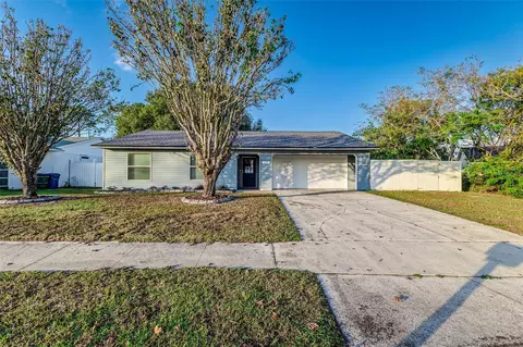 129 Rebecca Dr NE, Winter Haven, FL 33881