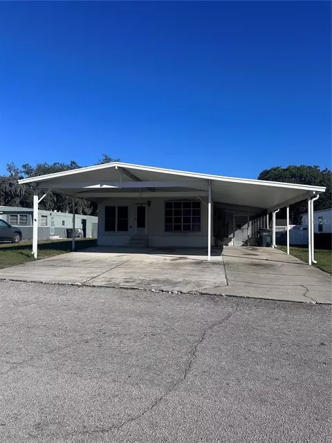 12 Robin Ln, Winter Haven, FL 33880