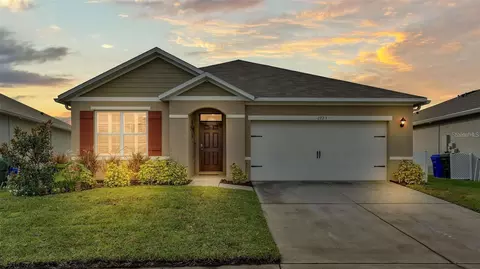 2723 Grandbury Grove Rd, Lakeland, FL 33811