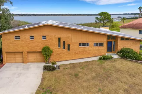 2834 Elizabeth Pl, Lakeland, FL 33812