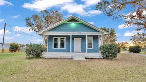 4706 Nesmith Rd, Plant City, FL 33567