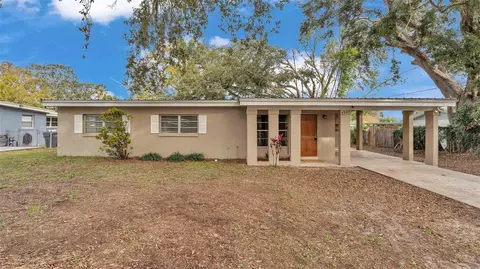 1521 Avenue F NE, Winter Haven, FL 33881