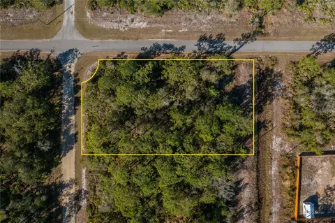 924 Pandora Dr, Indian Lake Estates, FL 33855