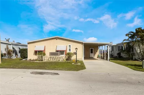 6823 S Lake Henry Dr NE, Winter Haven, FL 33881