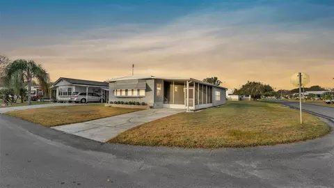 1610 Reynolds Rd #236, Lakeland, FL 33801